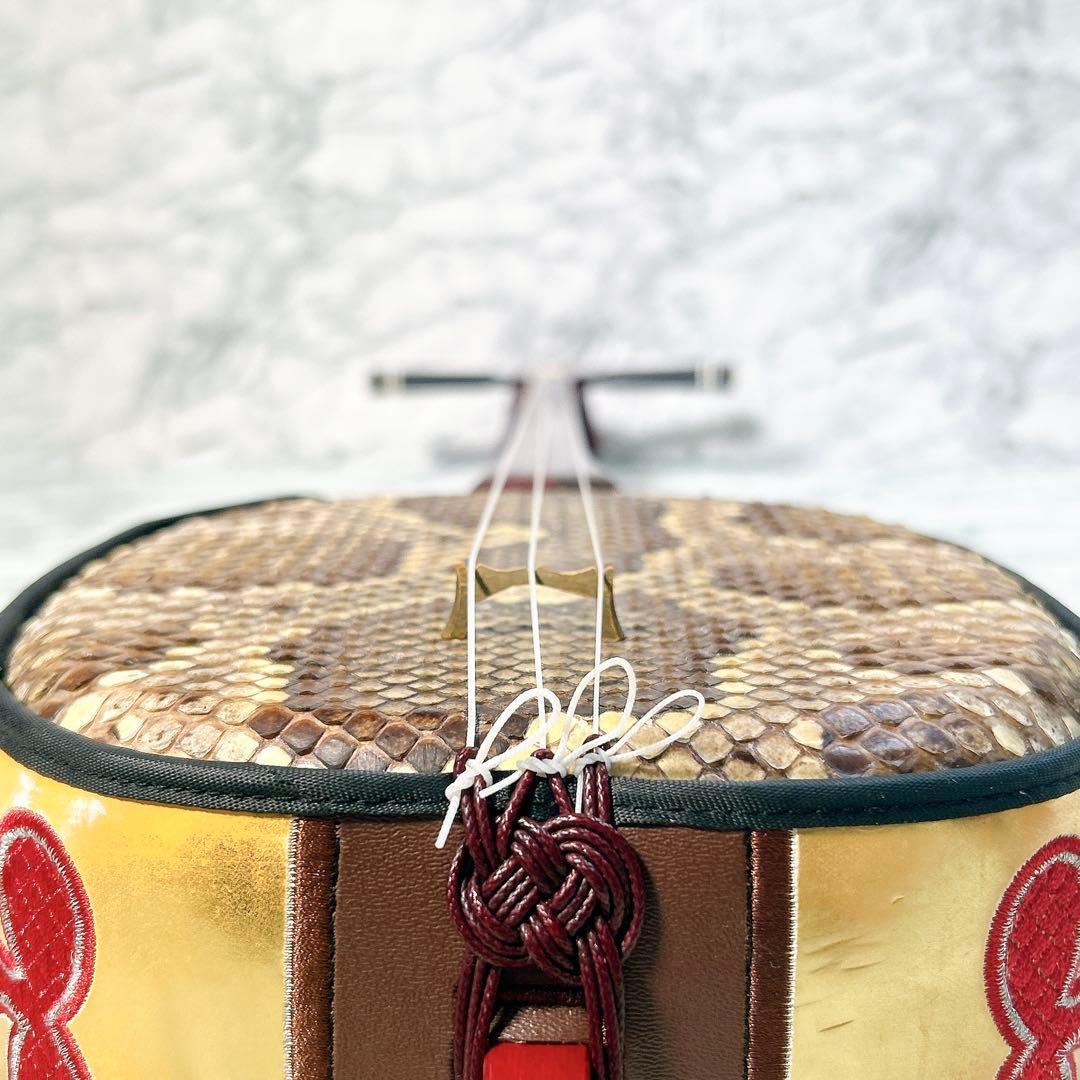 美品 沖縄三線 本蛇皮 スンチー塗り 知念大工 チニンデーク 琉球 民族楽器