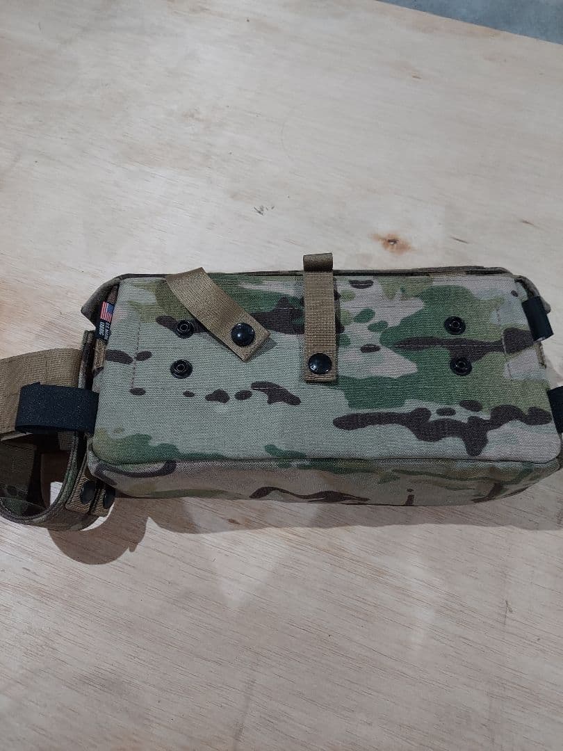 BALLISTICS カーミットサイドボックス ドリンクホルダー マルチカム