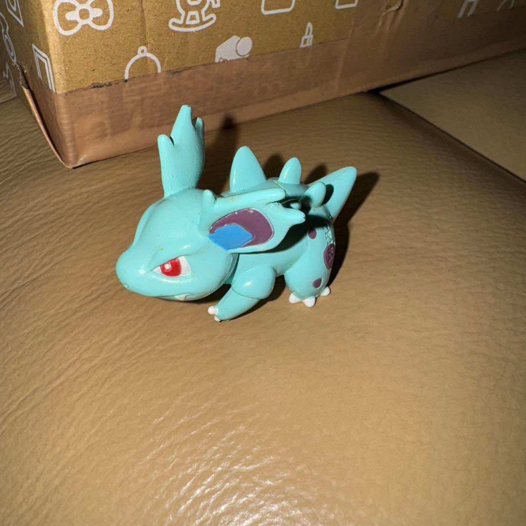 モンコレ ニドリーナ ポケモン フィギュア 激レア 初期 ニドリーナ