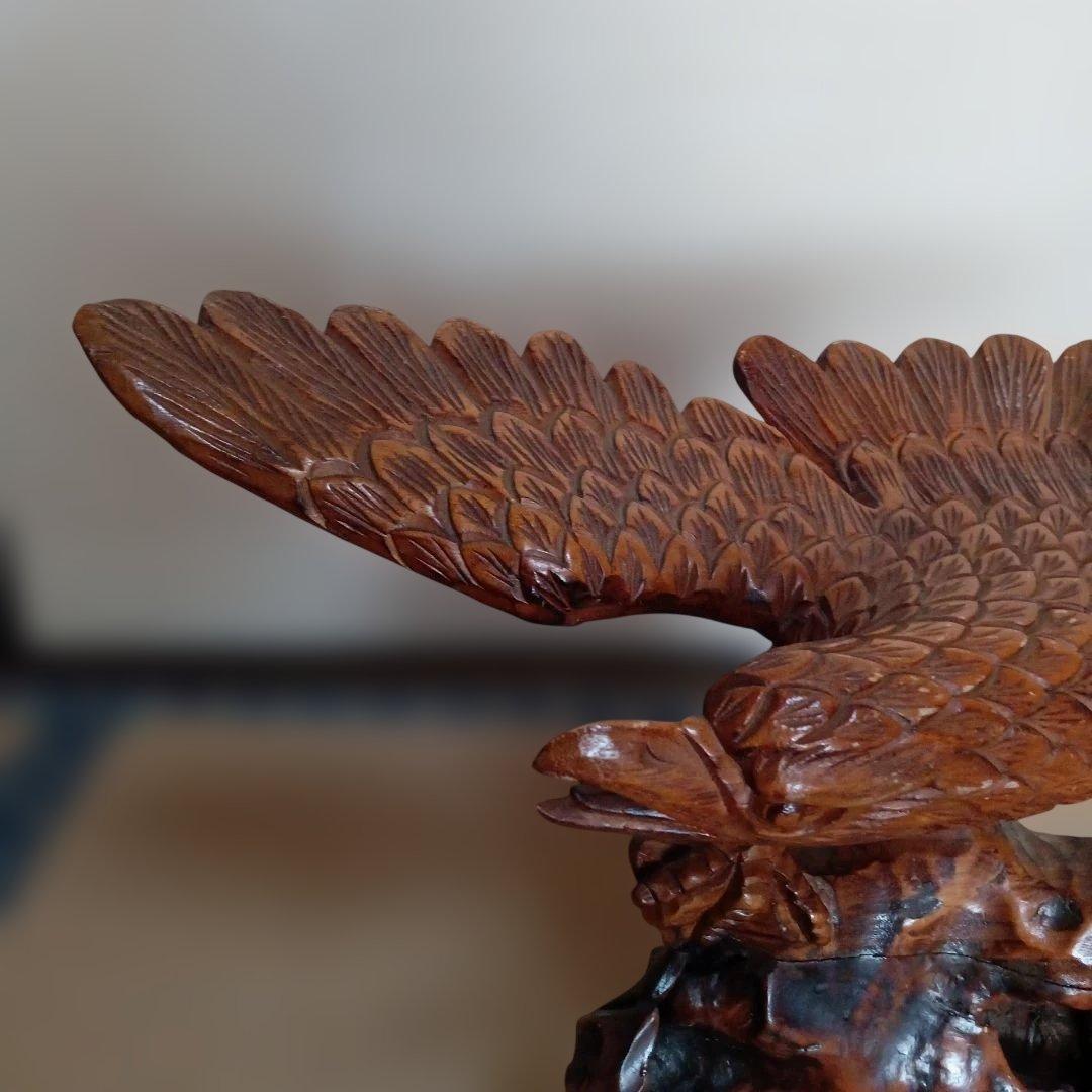 大型 木彫り 鷲 置物 一刀彫 彫刻芸術品 ヴィンテージ 民芸品