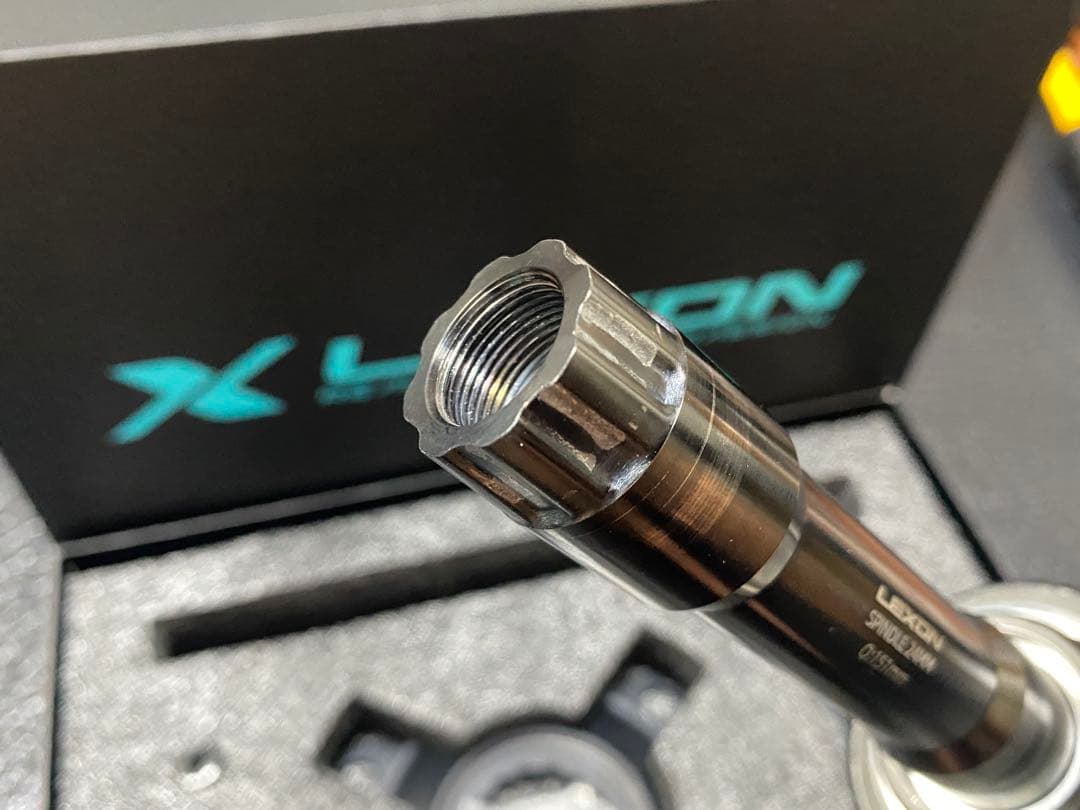 【美品】LEXON R2 カーボンクランク 167.5mm 24mm軸