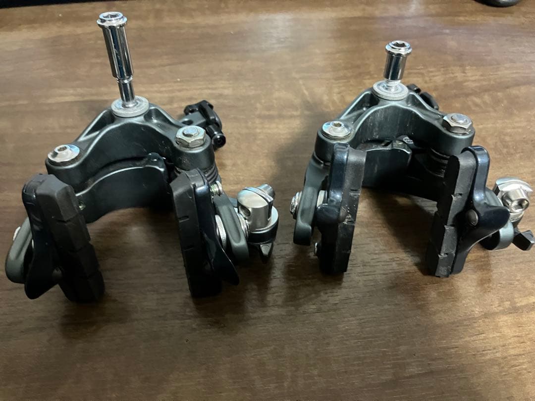 シマノ　アルテグラ 6800 ブレーキ　カーボンリム用シュー込