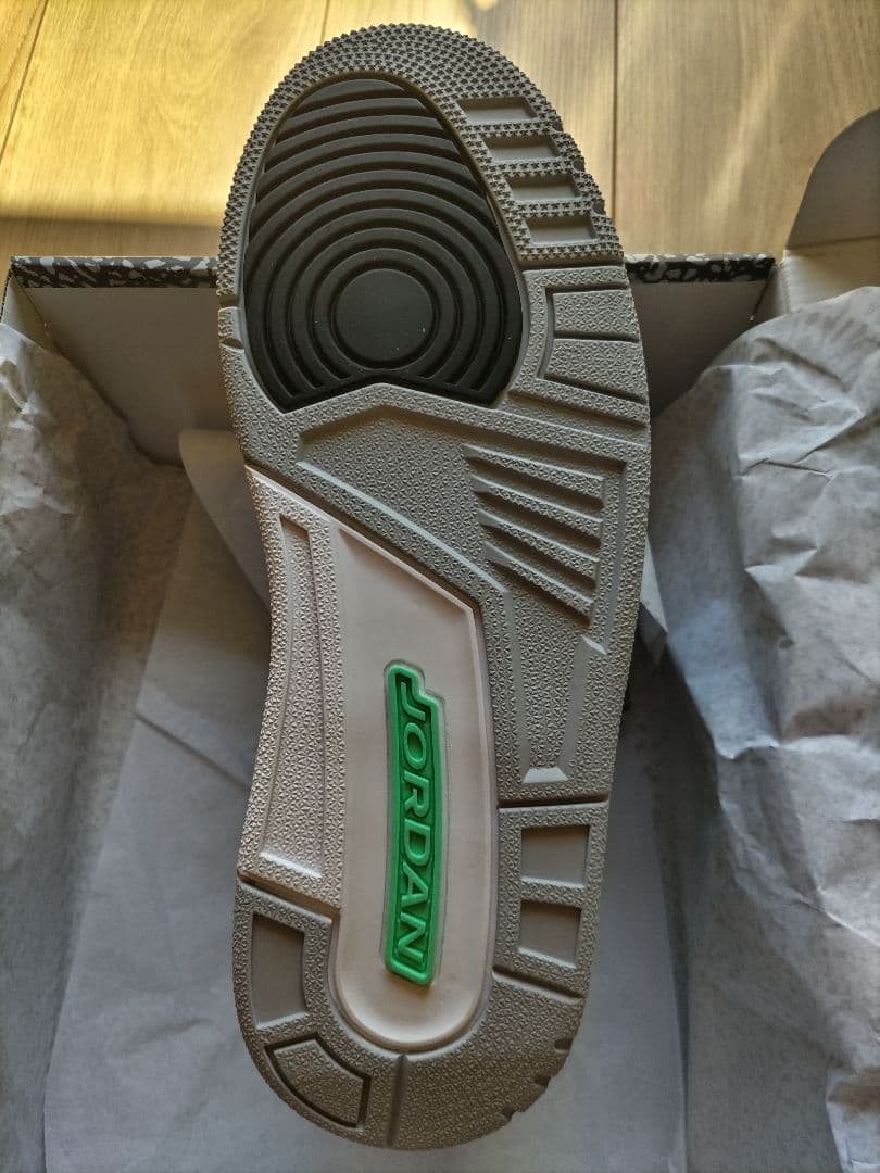 ナイキ エアジョーダンⅢ レトロ ” Green Glow \"