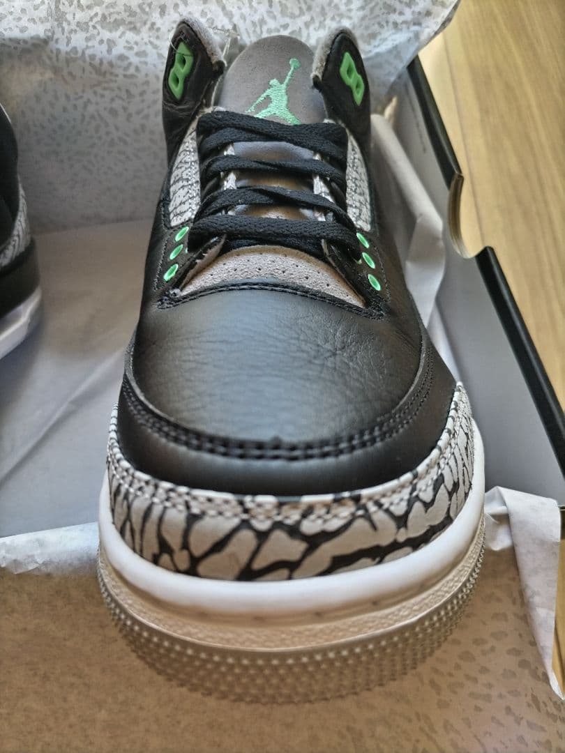 ナイキ エアジョーダンⅢ レトロ ” Green Glow \"