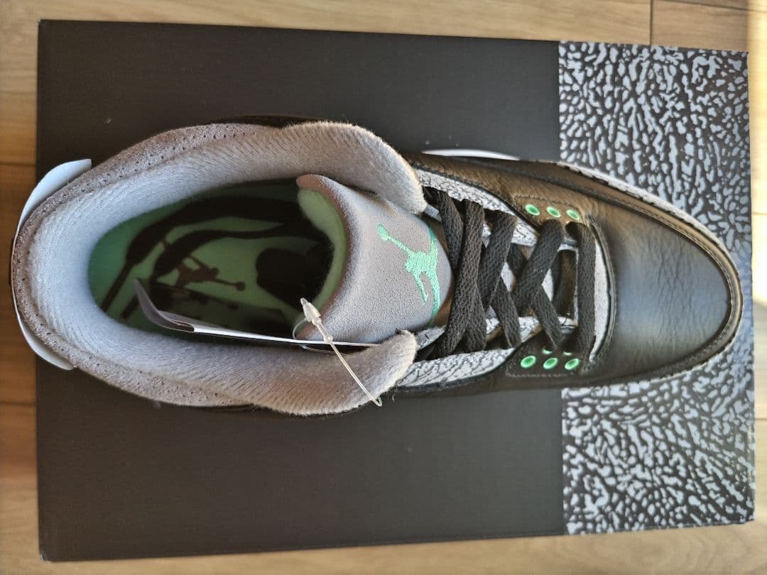 ナイキ エアジョーダンⅢ レトロ ” Green Glow \"