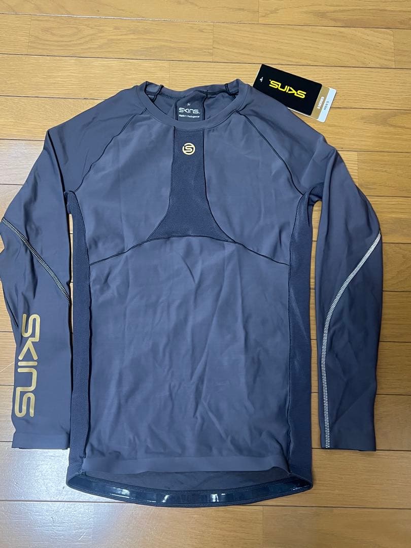 SKINS series5 長袖アンダーシャツ M グレー