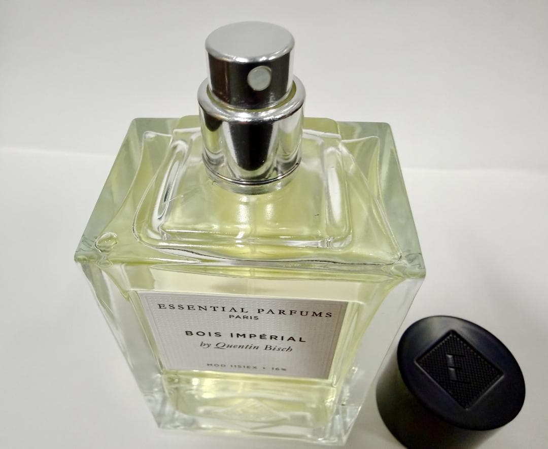 Mr. Free 　ESSENTIAL PARFUMS BOIS