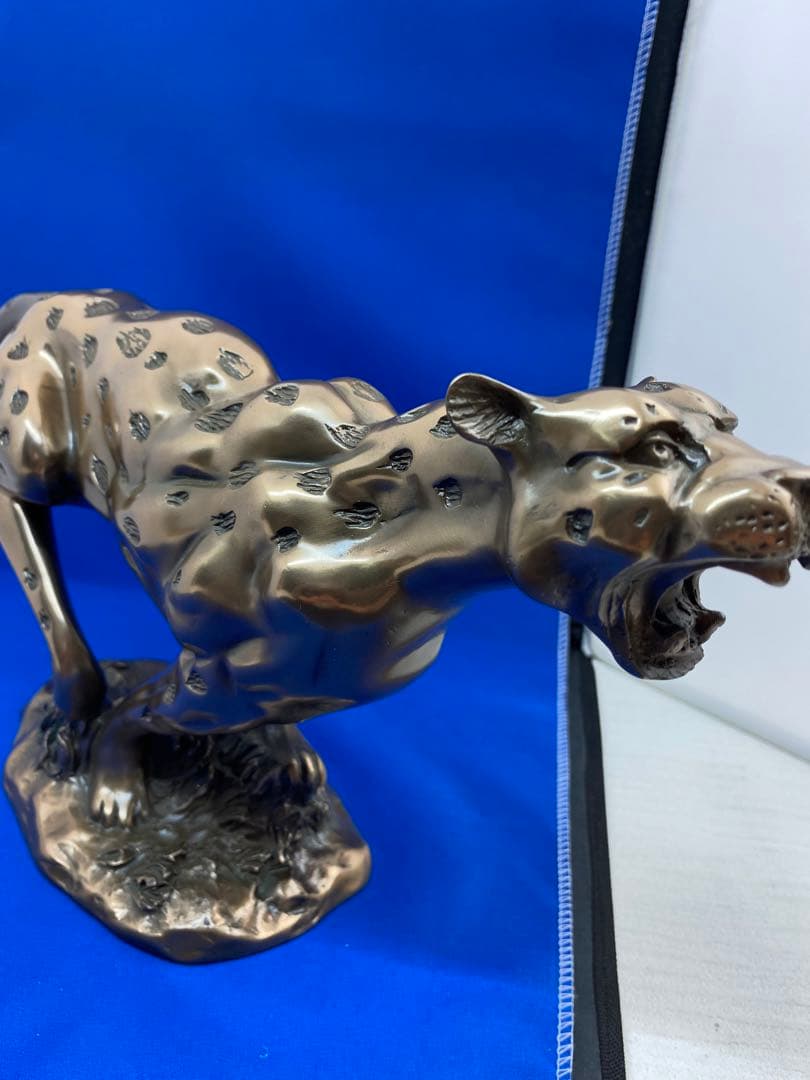 ファッション 通販家具・インテリア - 在庫一掃SALE‼️ヒョウ ブロンズ