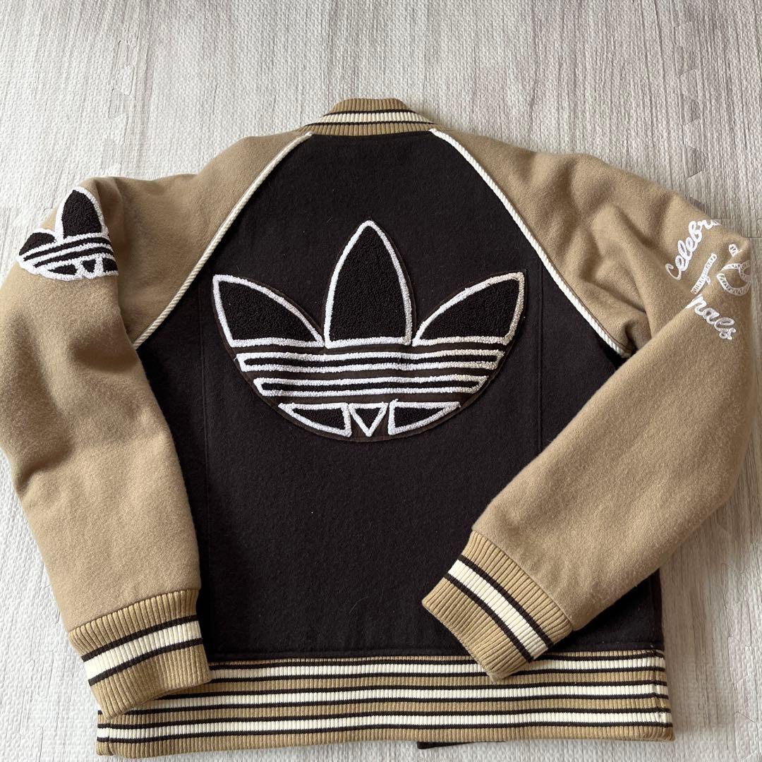 アディダス オリジナルス 原宿3周年記念 スタジアム ジャンパー