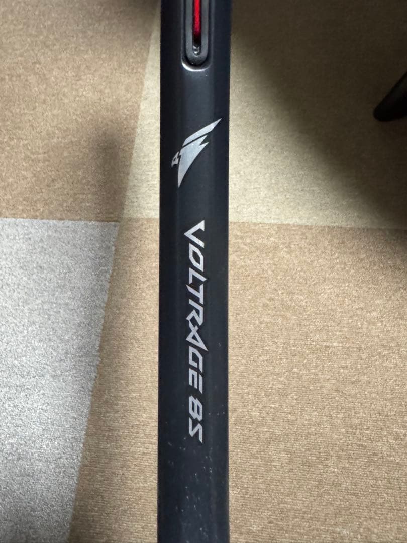 VOLTRAGE 8S テニスラケット