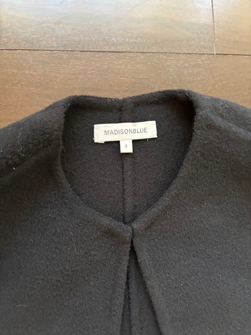 マディソンブルー ケープ　コート　00