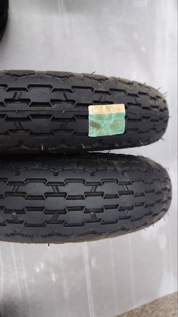 4ミニ　モンキー　ダックス　シャリー　タイヤ　ホイール　シート