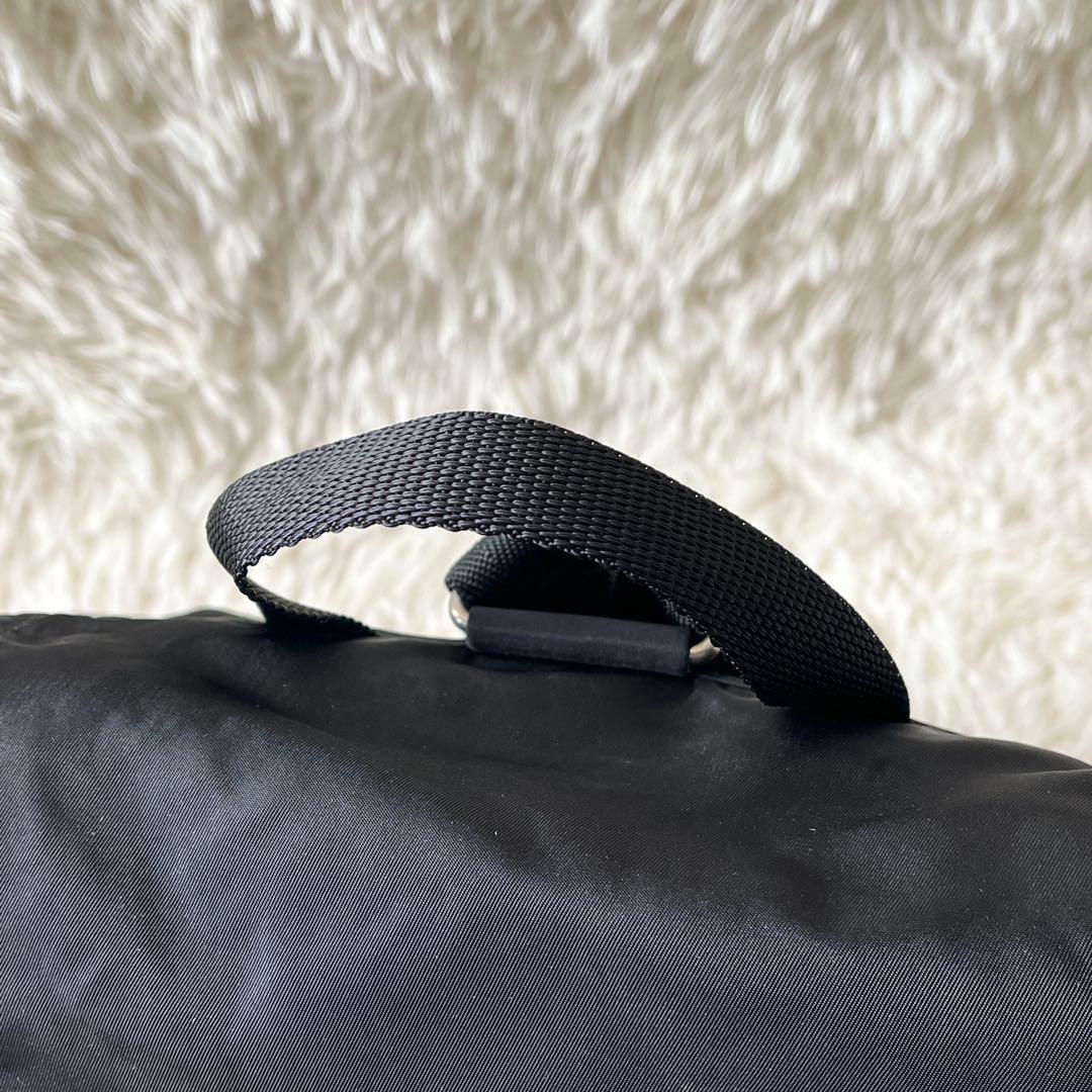 未使用級✨PRADA プラダ　リュック　ブラック　B2811 三角ロゴプレート