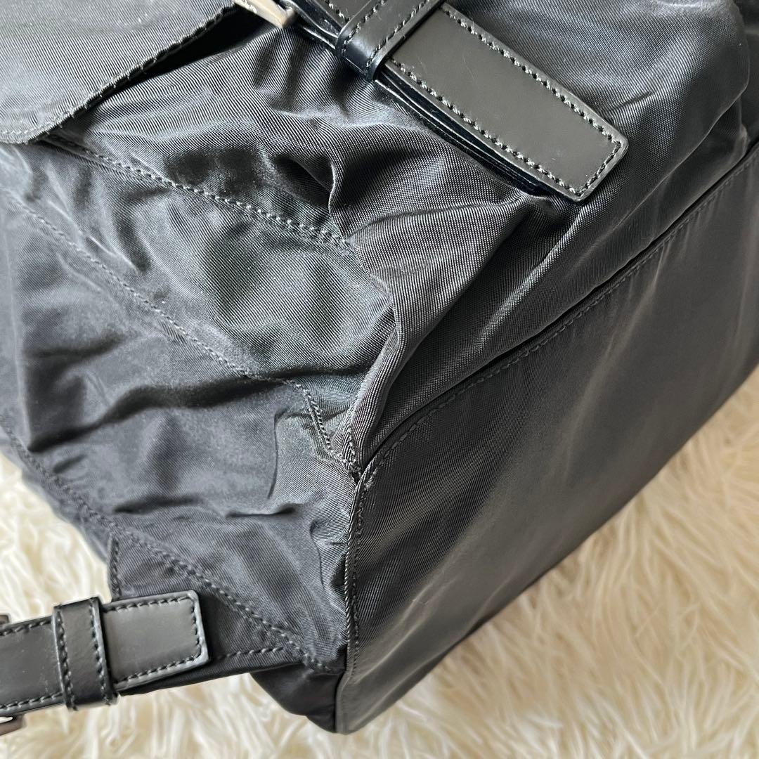 未使用級✨PRADA プラダ　リュック　ブラック　B2811 三角ロゴプレート