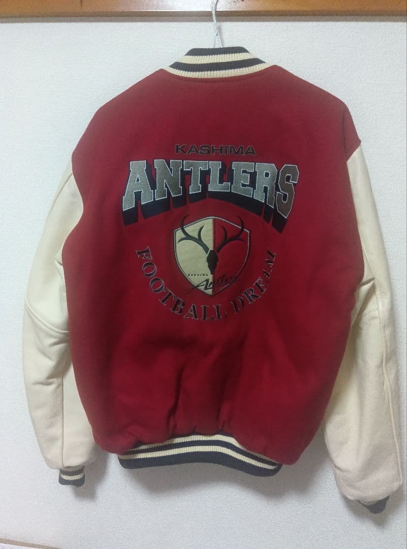 鹿島アントラーズ スタジャン 赤白 美品