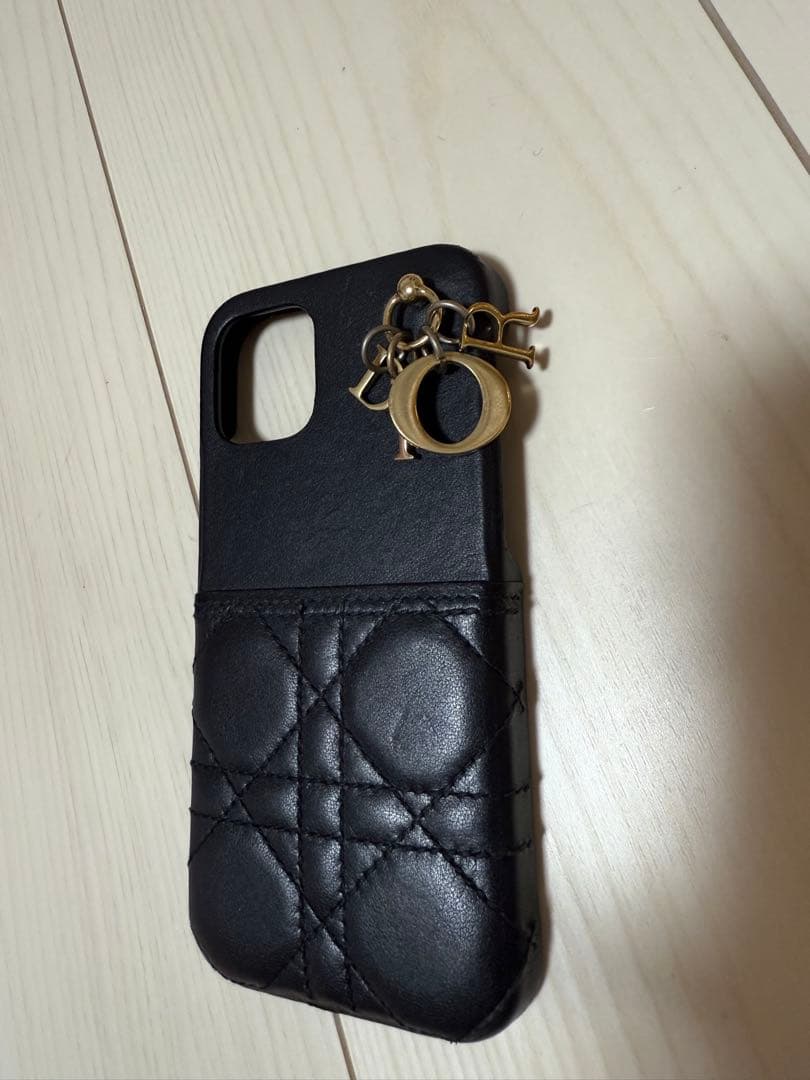 専用papikoさん]Dior ブラック iPhoneケース チャーム付き