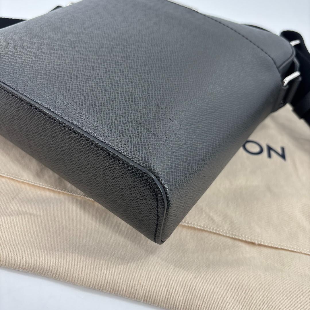 新品未使用/IC ルイヴィトン タイガ アントン ポシェット ショルダーバッグ