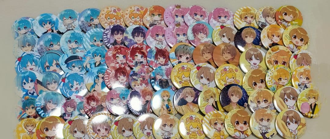 すとぷり缶バッジまとめ売り - メルカリ