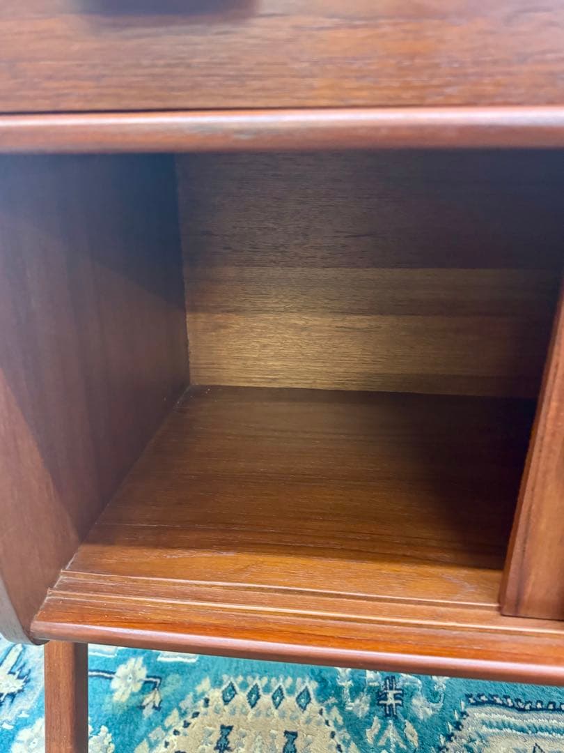 Klokken 北欧/デンマーク/ヴィンテージ家具/キャビネット/チーク