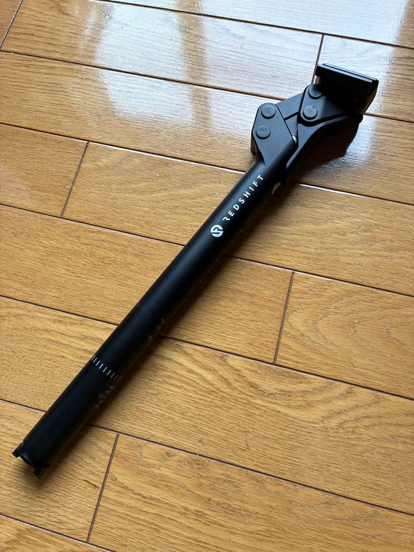 【au2i4942】REDSHIFT ShockStop シートポスト