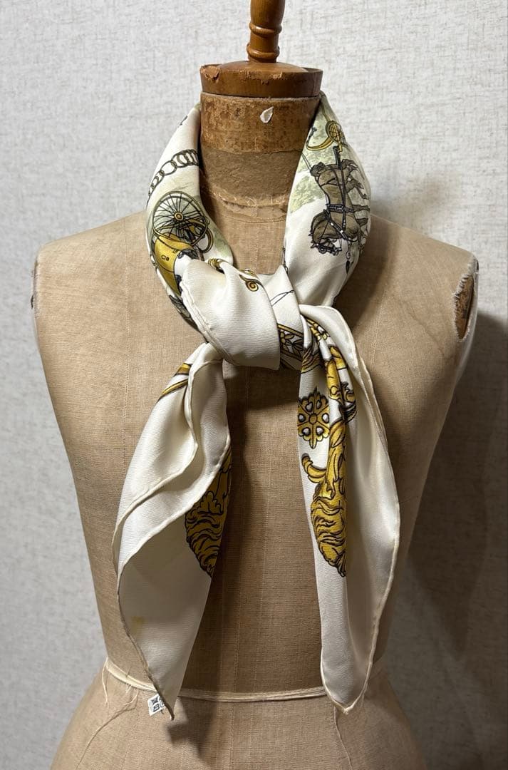 HERMES 大判スカーフ　USED