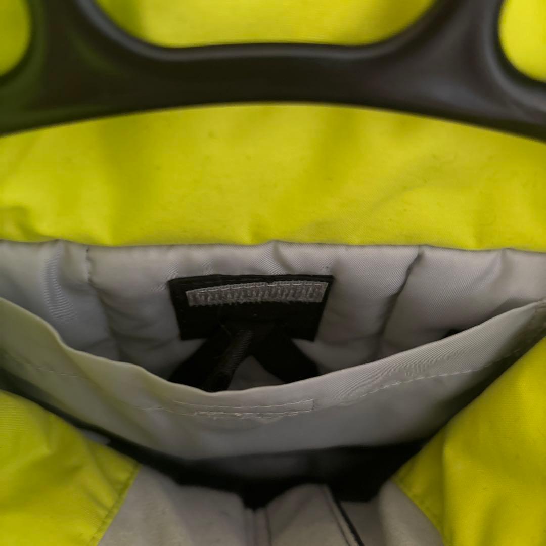 DESCENTE 子ども用スノーボードウェア 上下セット 黒蛍光イエロー 160