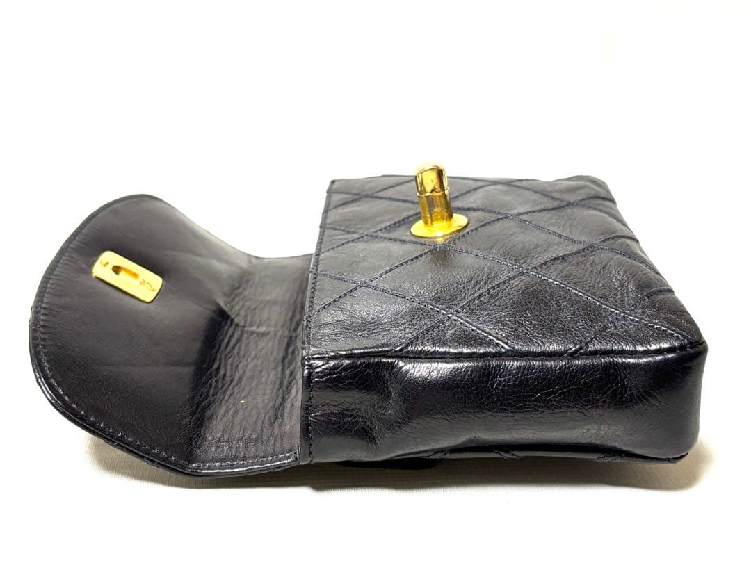 CHANELシャネルマトラッセ ウエストポーチ ベルト無し