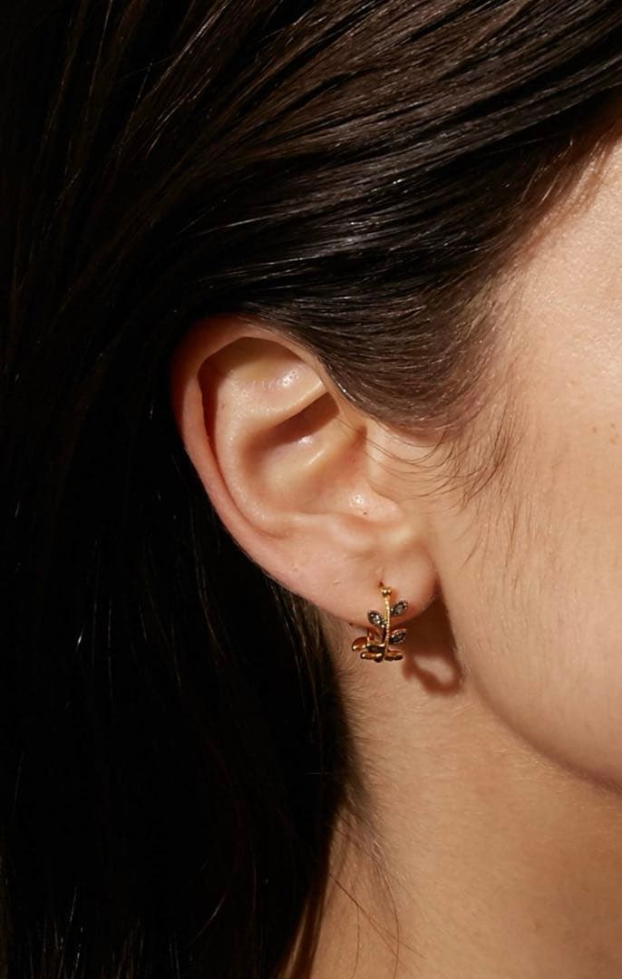 1度のみ！artida oud リーフ パヴェダイヤモンド　フープ　ピアス