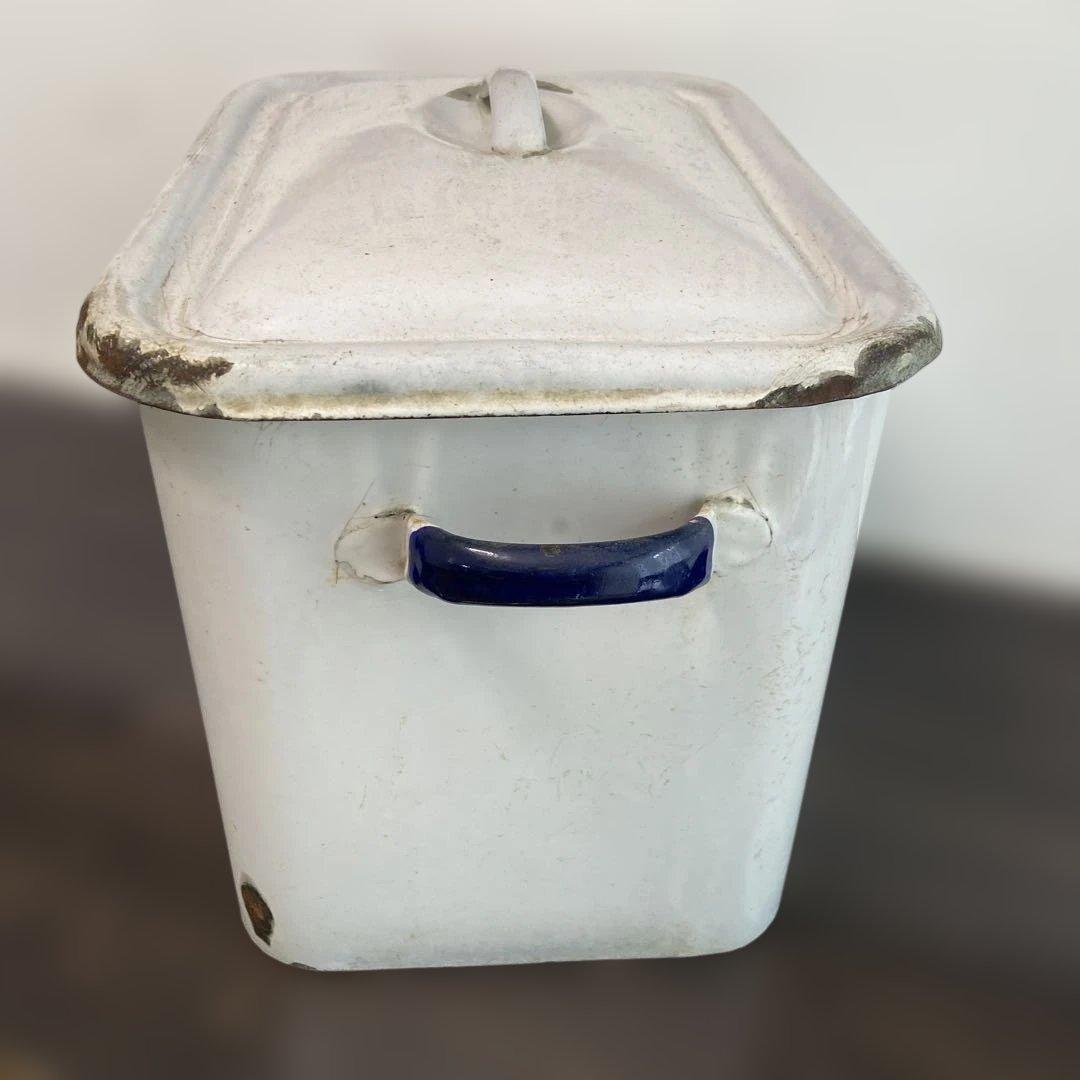 イギリスアンティーク　ホーローブレッド缶　ビンテージ　蚤の市