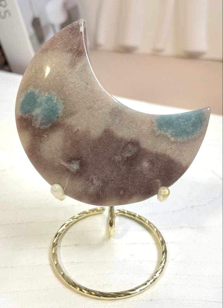 《個性的・レアカラー♡》一点物　トロレアイト　月　カービング　天然石