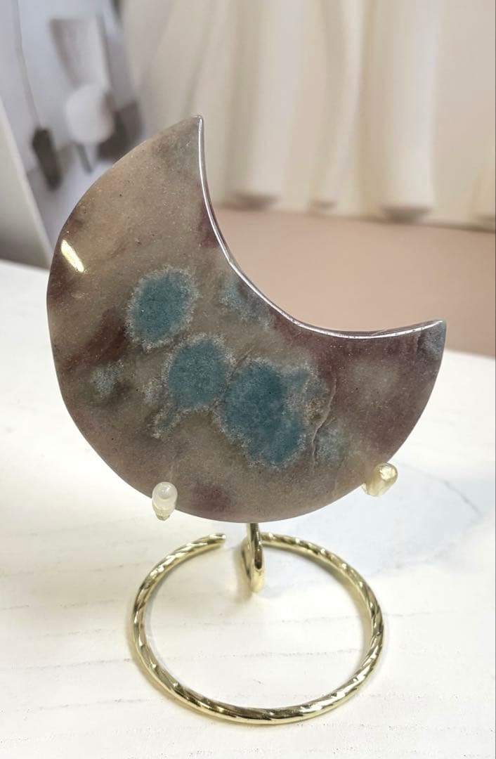 《個性的・レアカラー♡》一点物　トロレアイト　月　カービング　天然石