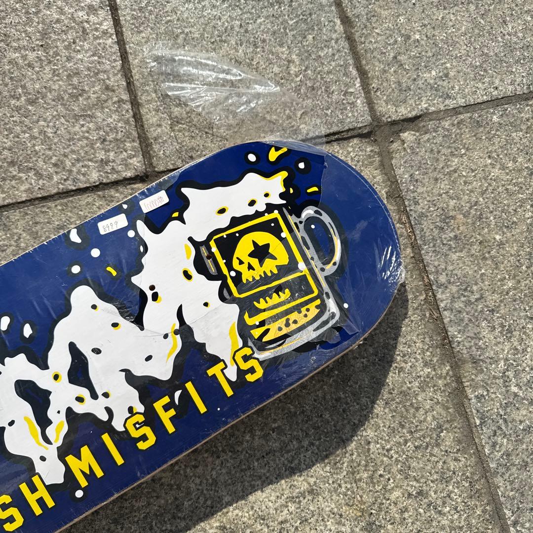 MAGICAL MOSH MISFITS スケボーデッキ　8.25インチ