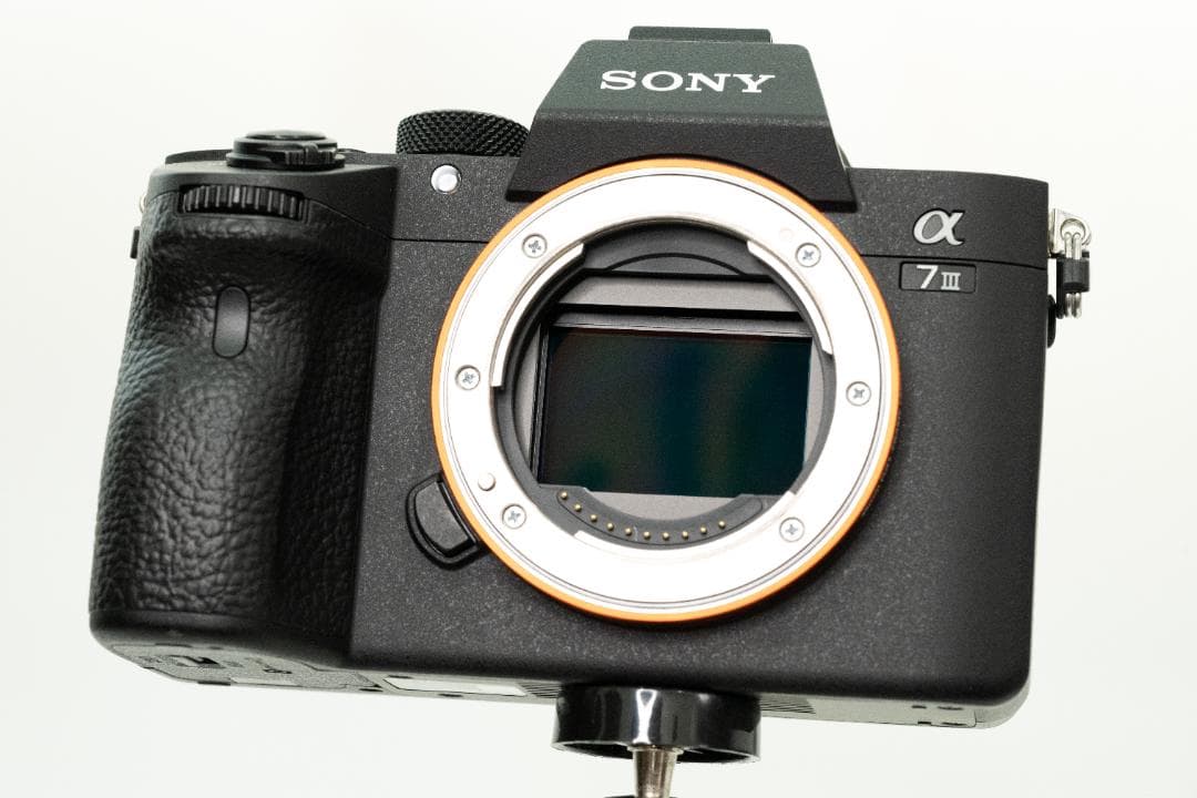 美品・SONY α7 III ILCE-7M3 ボディ箱付き