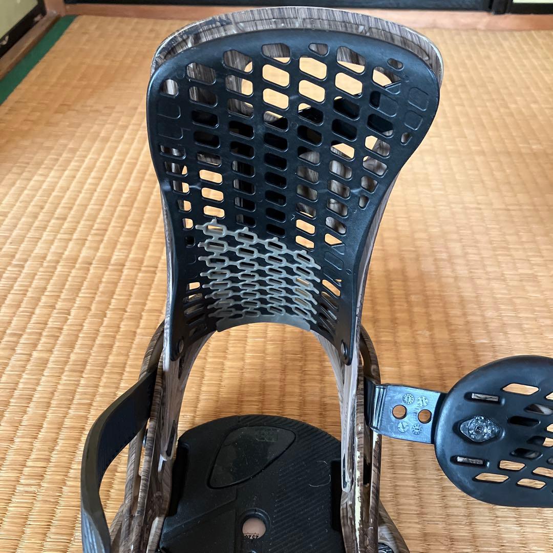 バートン　ビンディング　バインディング　ジェネシス　M EST