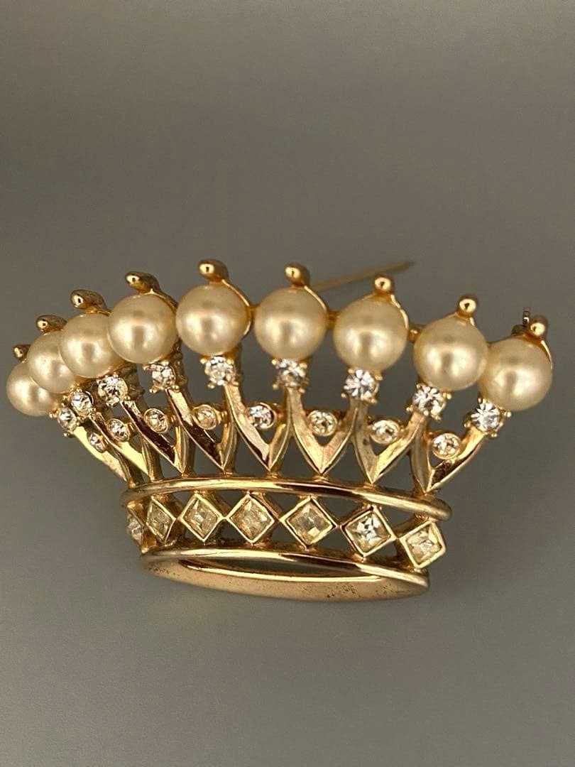 lotuscloud 2510⭐️TRIFARI トリファリ ヴィンテージブローチ