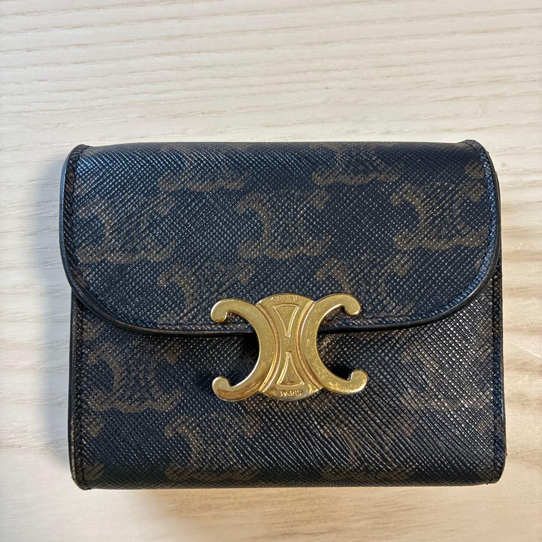 CELINE 三つ折り財布 ブラック レザー - メルカリ