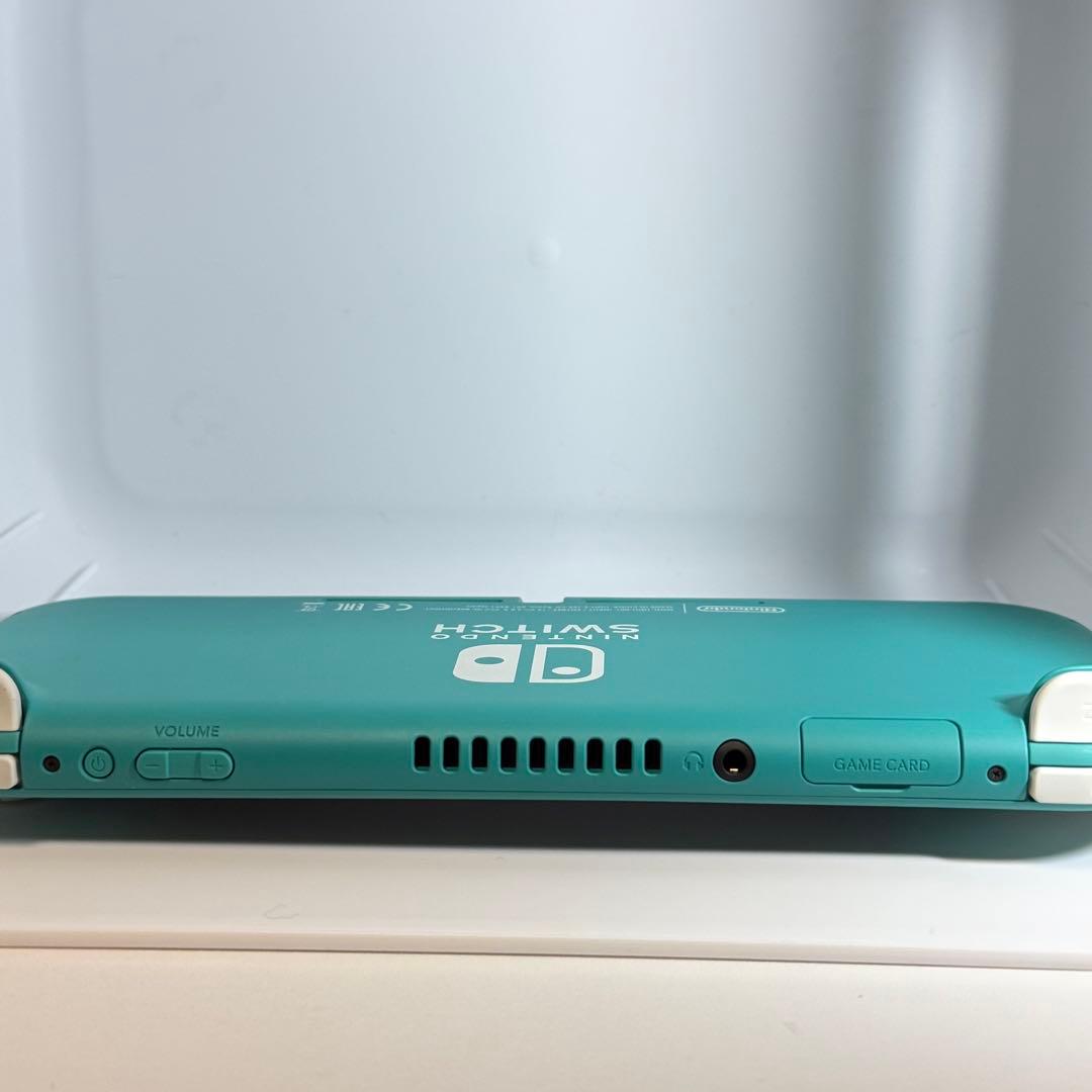 ゆー‼️美品　任天堂Switchライト　ターコイズブルー　充電器　箱付き‼️