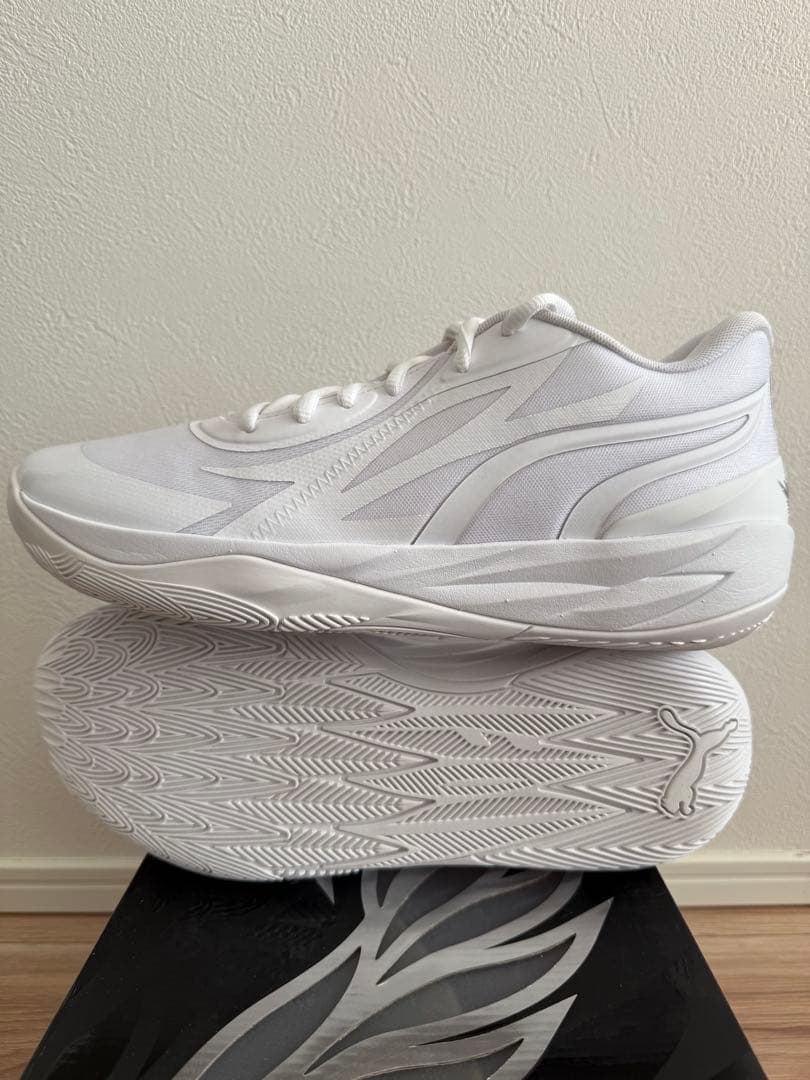 PUMA MB02 LOホワイト バスケットシューズ