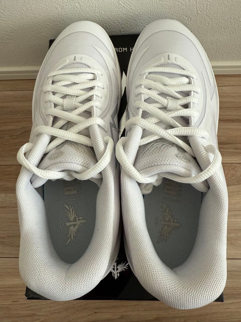 PUMA MB02 LOホワイト バスケットシューズ