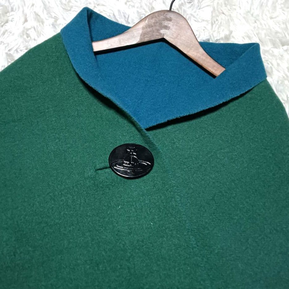 ヴィヴィアンウエストウッド　オーブボタン付ポンチョマフラー　リバーシブルストール