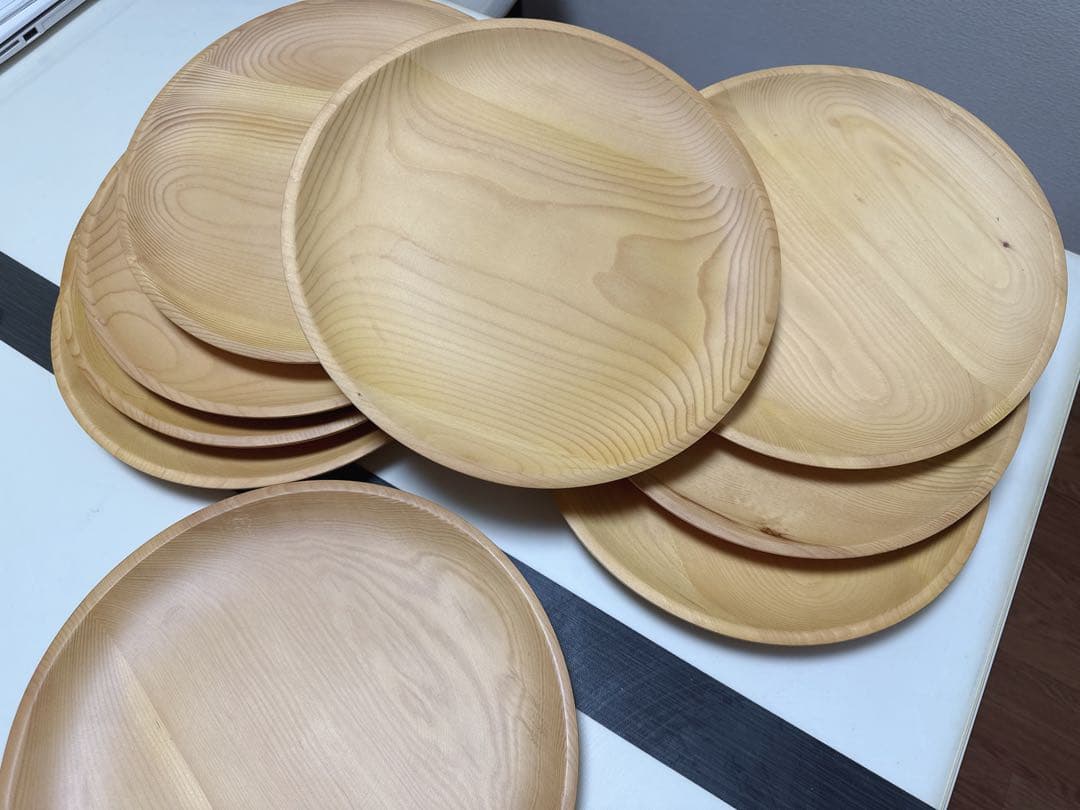 未使用品】木製皿 円形 ナチュラルウッド 9枚 consterior.com