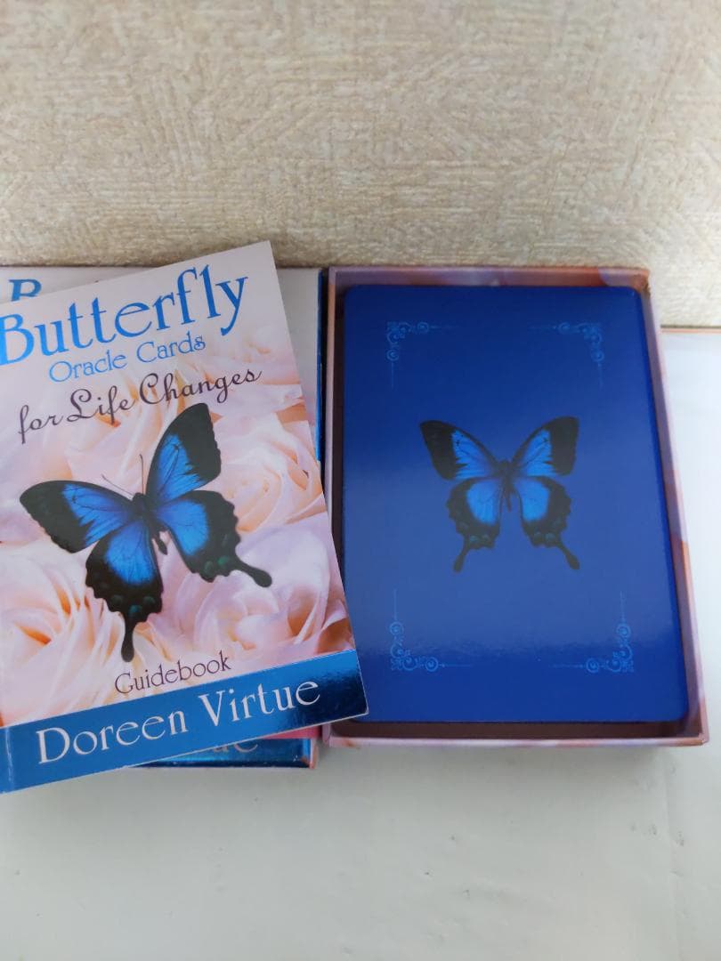 バタフライオラクルカード