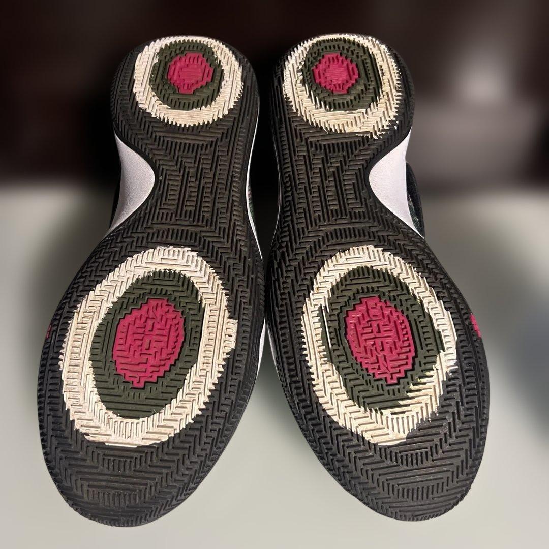 Nike Kyrie 4 “Floral”