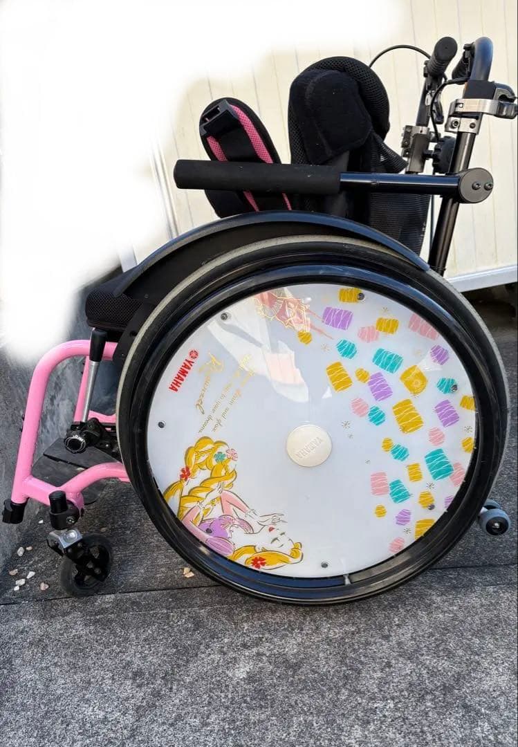 家虎　自走用車椅子 黒とピンク 子供用