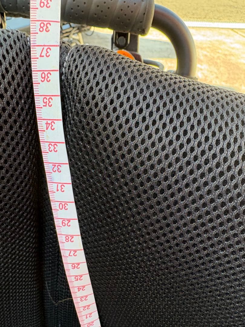 家虎　自走用車椅子 黒とピンク 子供用