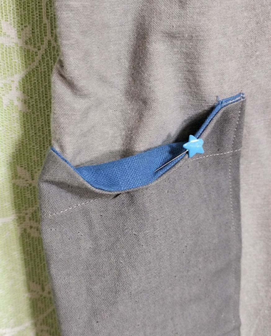 ハンドメイド　割烹着　藍染リメイク　半纏リメイク　印半纏　グレー　家紋