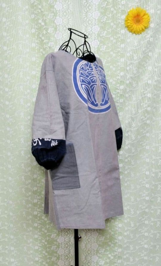 ハンドメイド　割烹着　藍染リメイク　半纏リメイク　印半纏　グレー　家紋