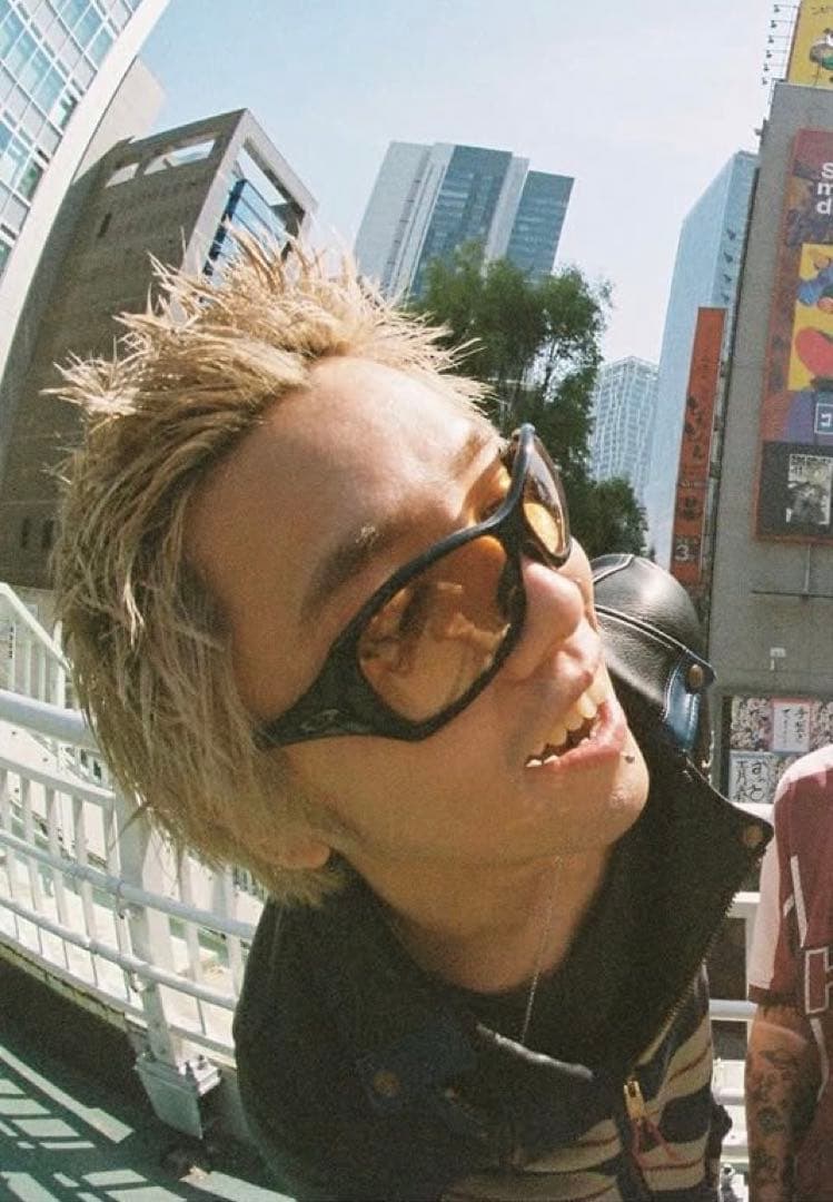 oakleyストレートサングラス