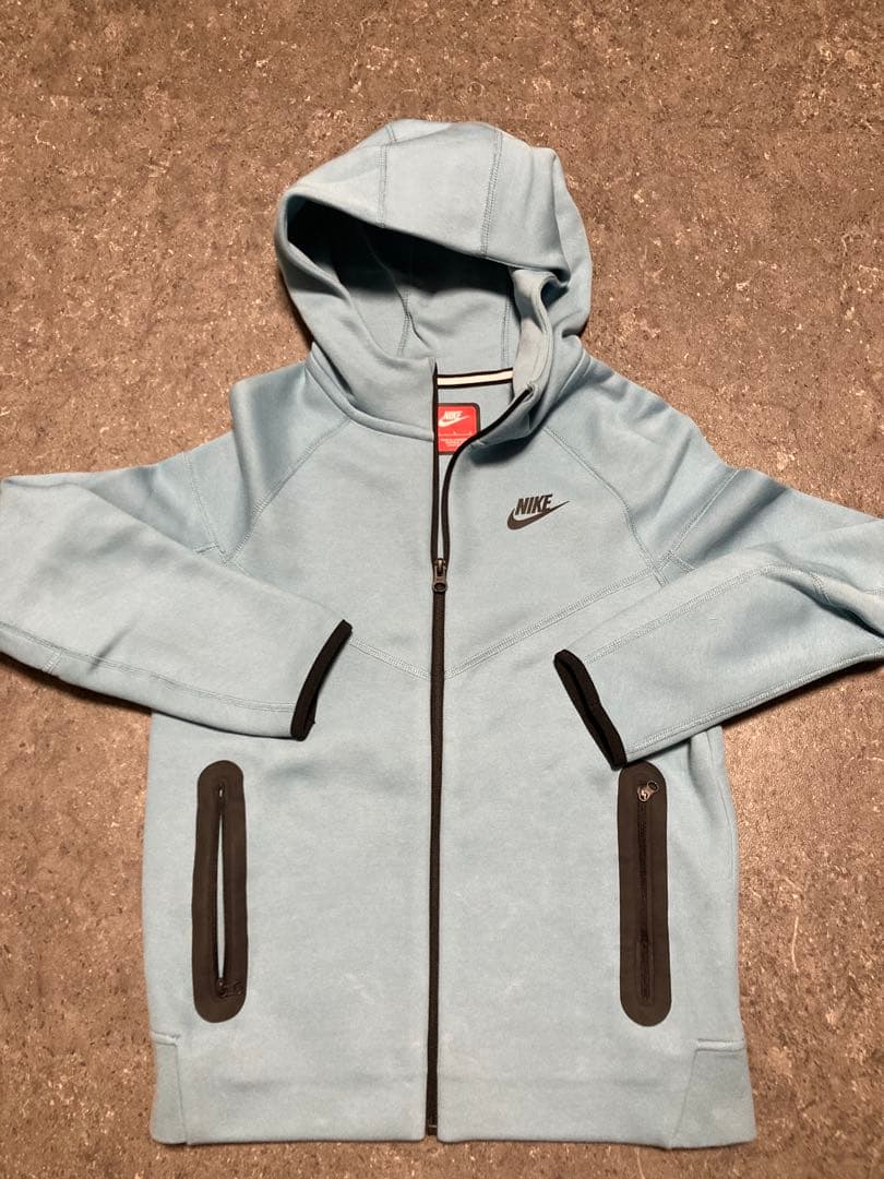 《海外限定》NIKEテックフリース　水色