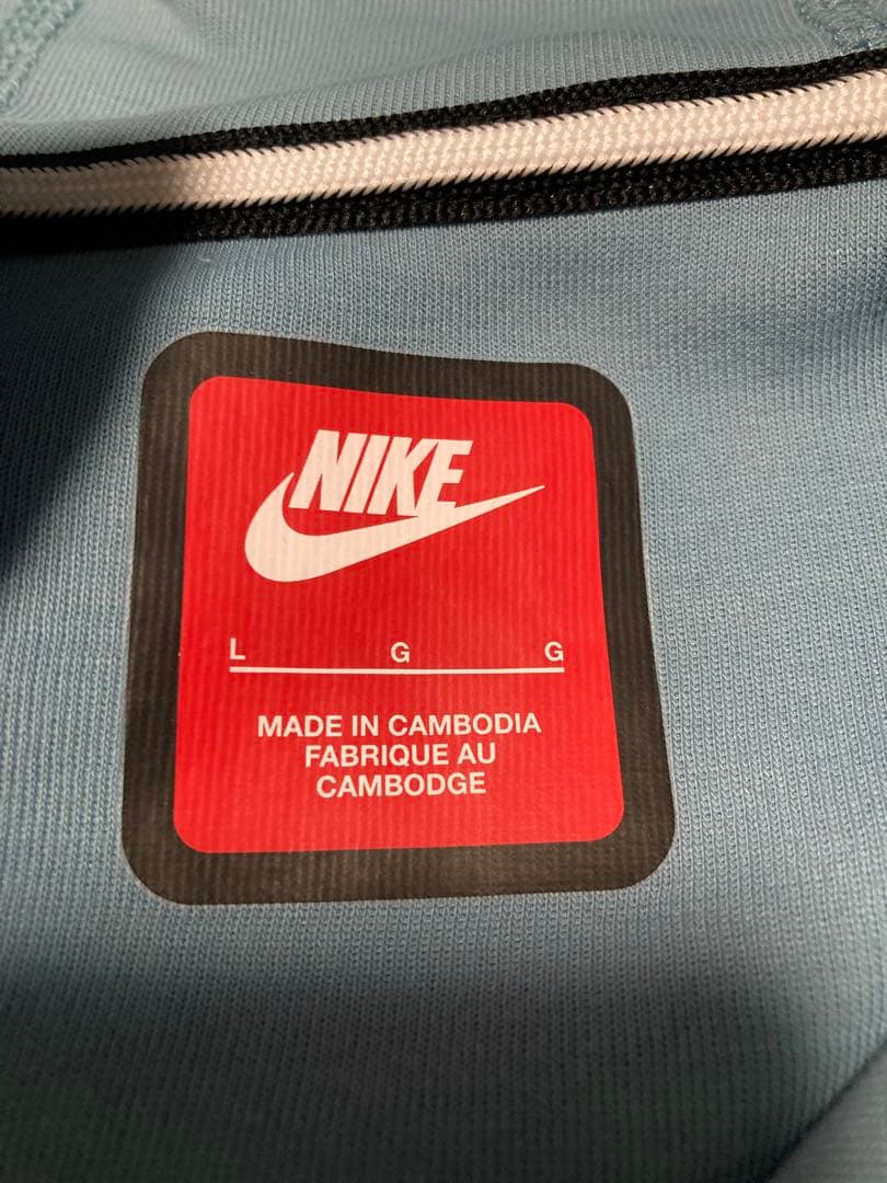 《海外限定》NIKEテックフリース　水色
